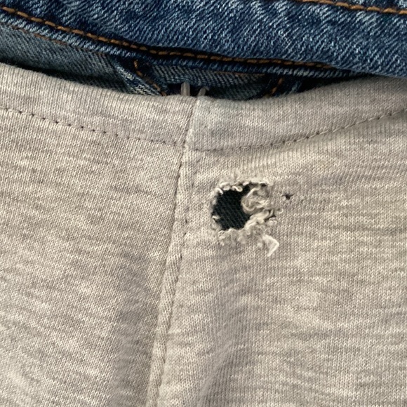 21 Men Vest with Hood - Picture 4 of 5